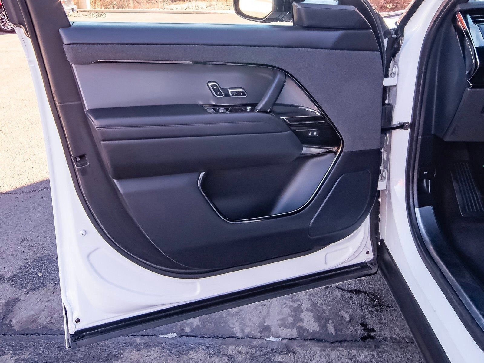 Used 2024 Land Rover Range Rover Sport Dynamic SE image 31