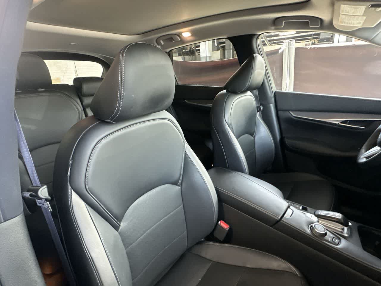 Used 2023 INFINITI QX50 Luxe FWD image 27