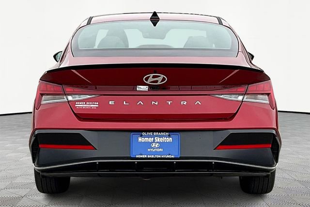 New 2026 Hyundai Elantra SEL Sport image 4