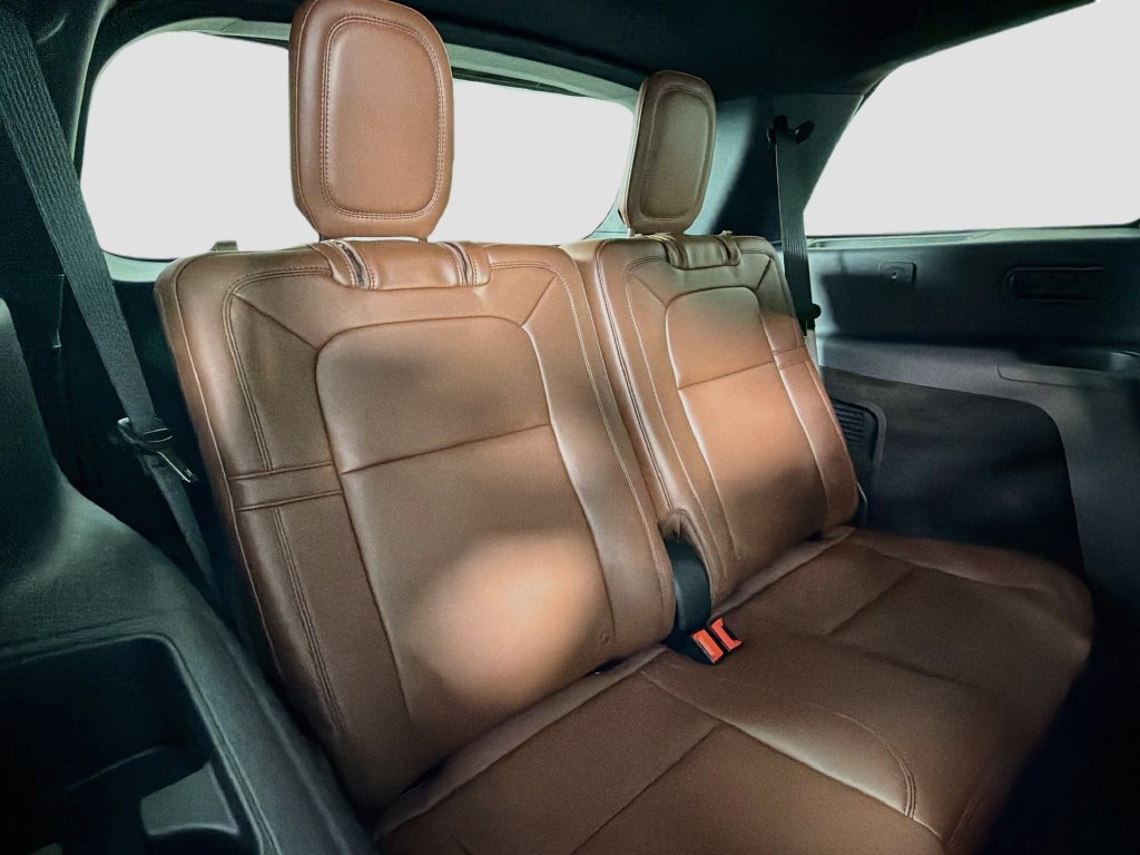 New 2026 Lincoln Aviator Reserve w/ Illumination Package RWD image 29