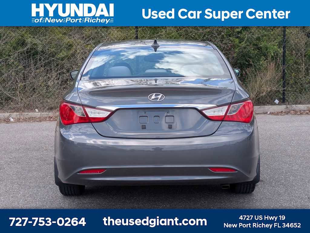 Used 2012 Hyundai Sonata GLS image 4