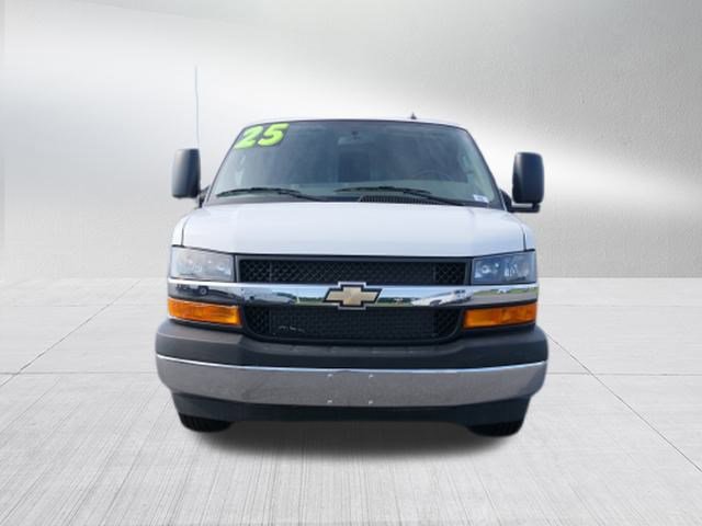 New 2025 Chevrolet Express 3500 w/ Power Convenience Package image 8