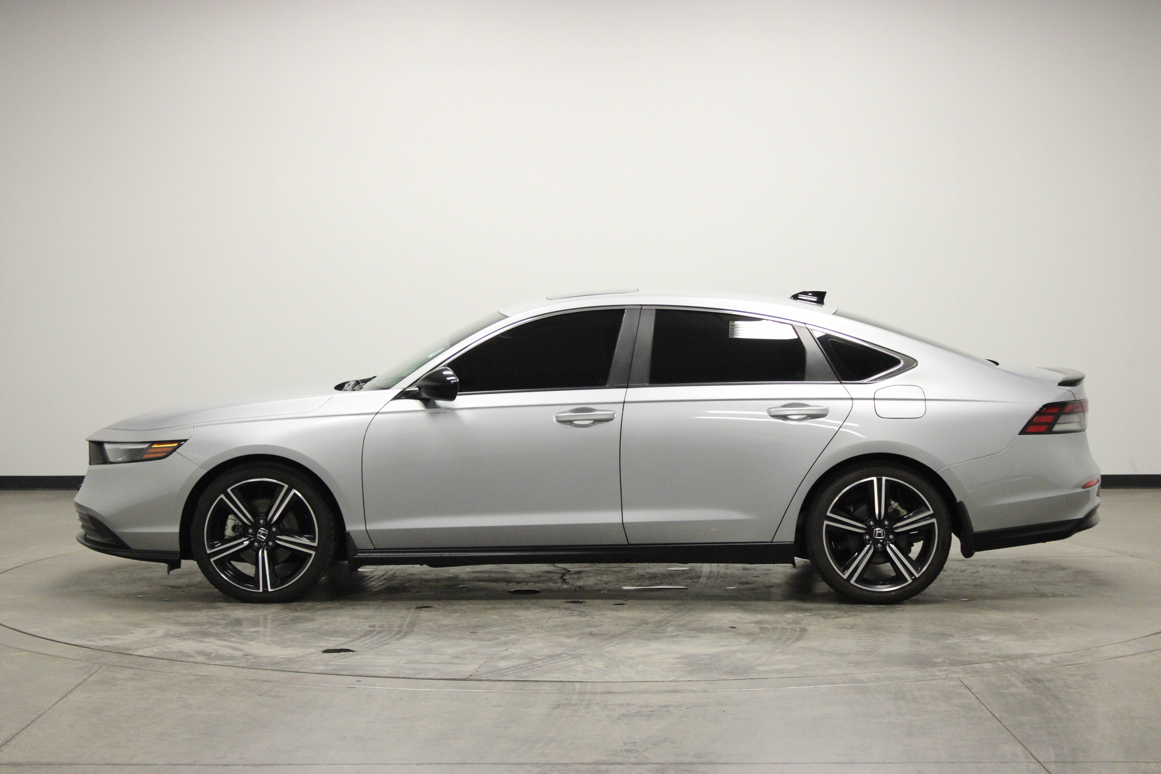 Used 2023 Honda Accord Sport image 5