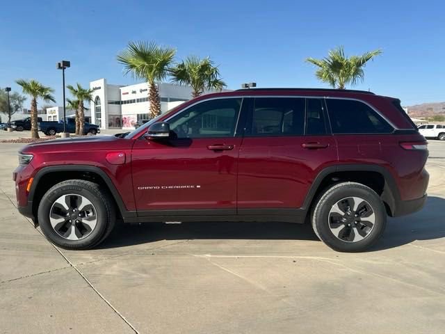 New 2024 Jeep Grand Cherokee Limited 4xe w/ Trailer Tow Package AWD/4WD image 2