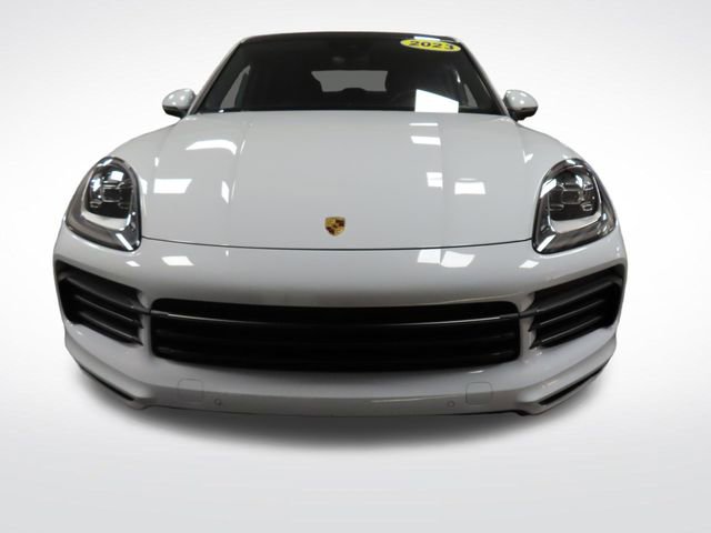 Used 2023 Porsche Cayenne Platinum Edition image 9
