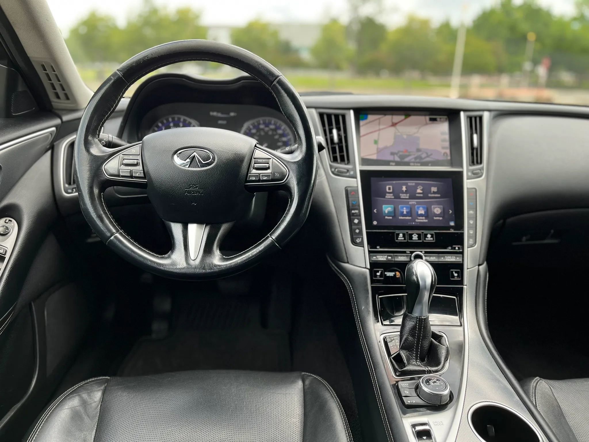 Used 2015 INFINITI Q50 Premium w/ Navigation Package RWD image 13