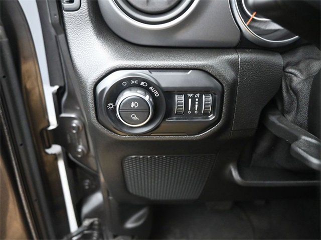 Used 2021 Jeep Gladiator Willys image 33