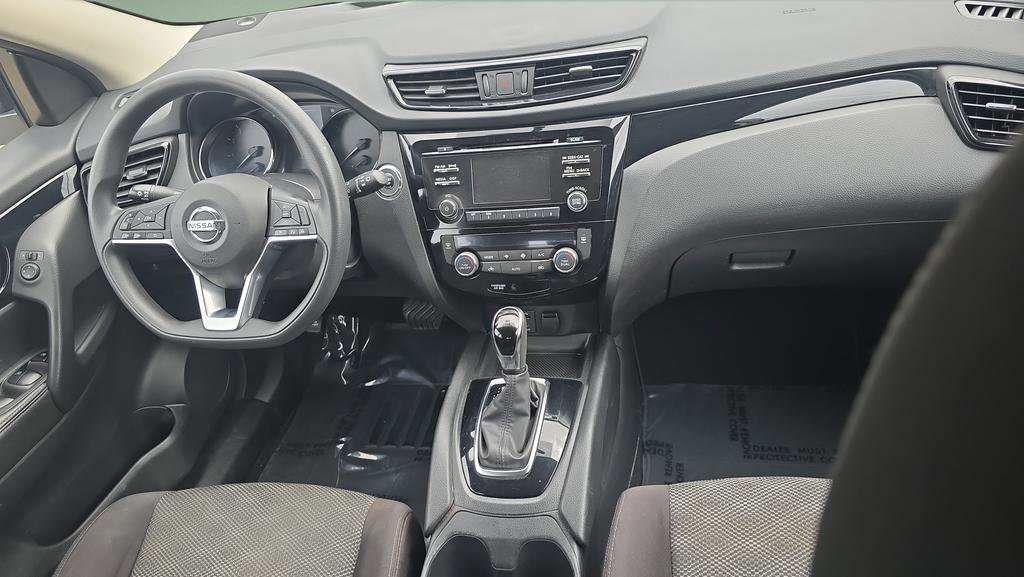 Used 2017 Nissan Rogue Sport SV AWD/4WD image 10