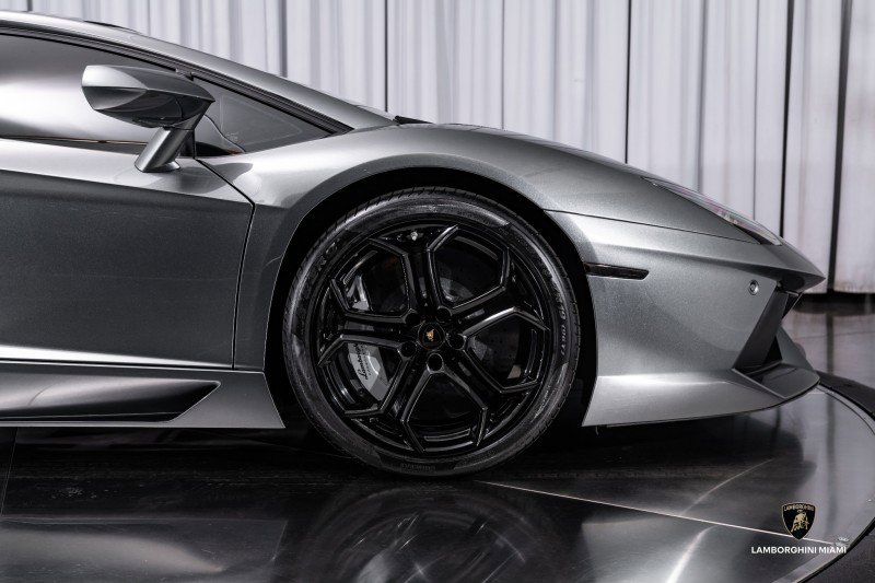 Used 2012 Lamborghini Aventador LP 700-4 image 29