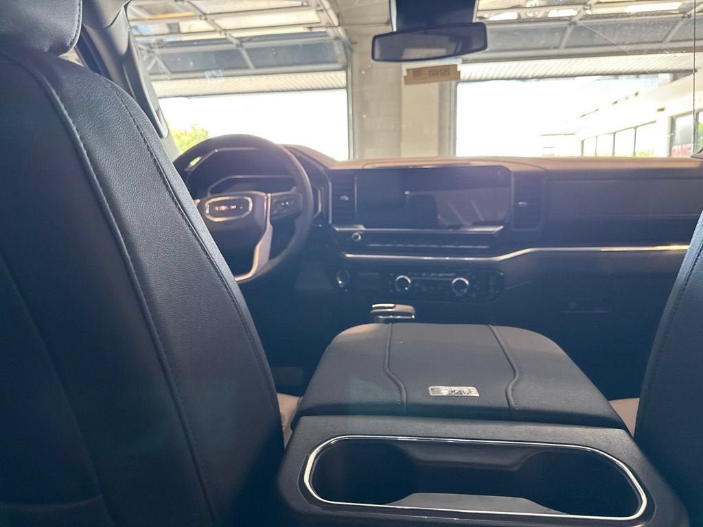New 2026 GMC Sierra 1500 SLT AWD/4WD image 18