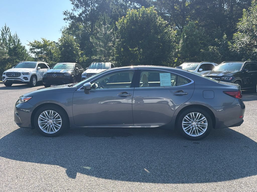 Used 2016 Lexus ES 350 w/ Premium Package w/Wood Trim FWD image 13