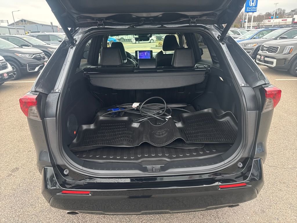 Used 2023 Toyota RAV4 XSE image 7