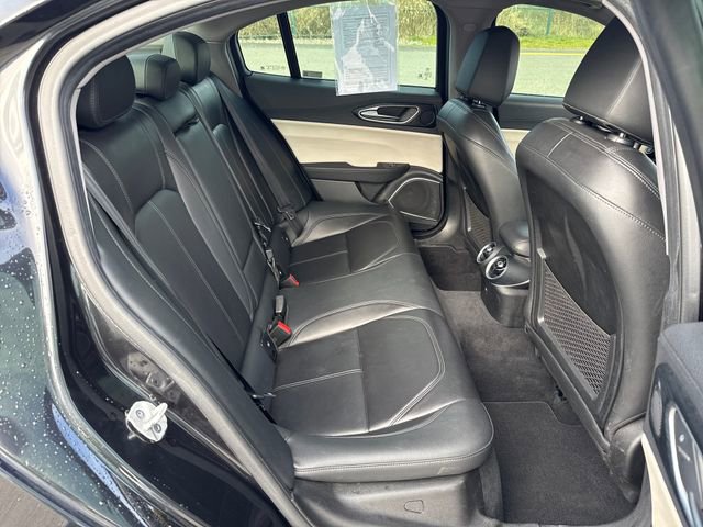 Used 2021 Alfa Romeo Giulia Sprint w/ Nero Edizione AWD/4WD image 14