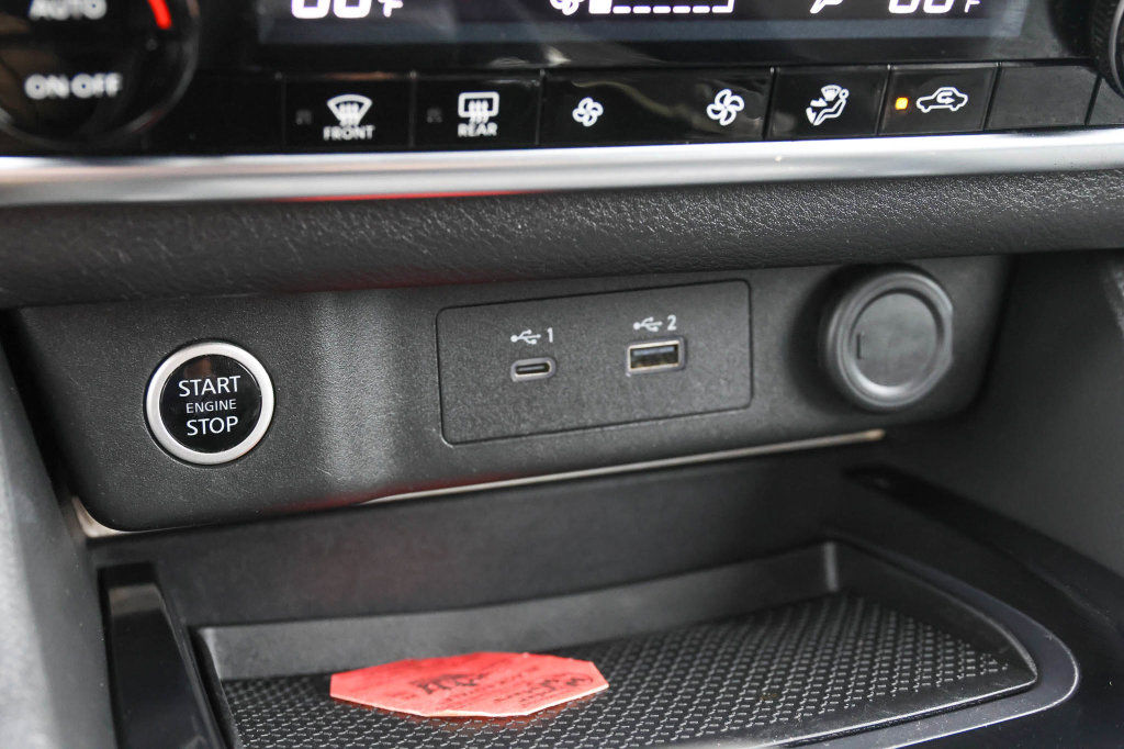 Used 2023 Nissan Rogue SV AWD/4WD image 22