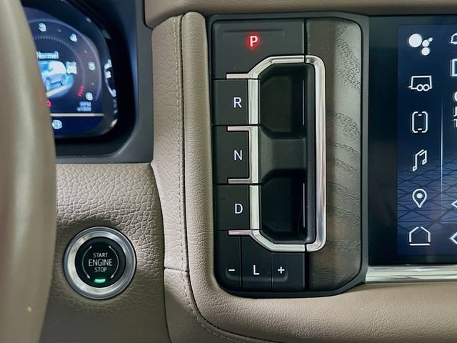 Used 2023 GMC Yukon XL Denali AWD/4WD image 23