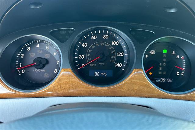 Used 2005 Lexus ES 330 FWD image 25