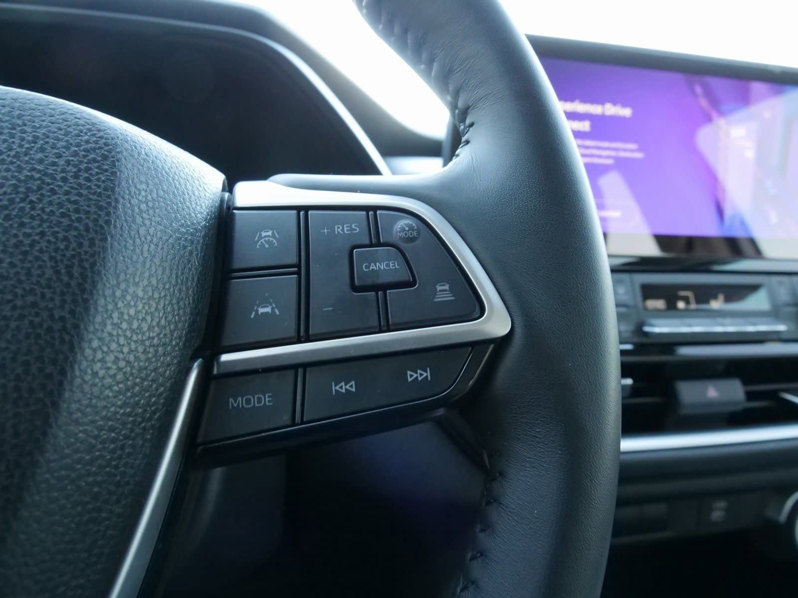 Used 2025 Toyota Grand Highlander AWD image 25