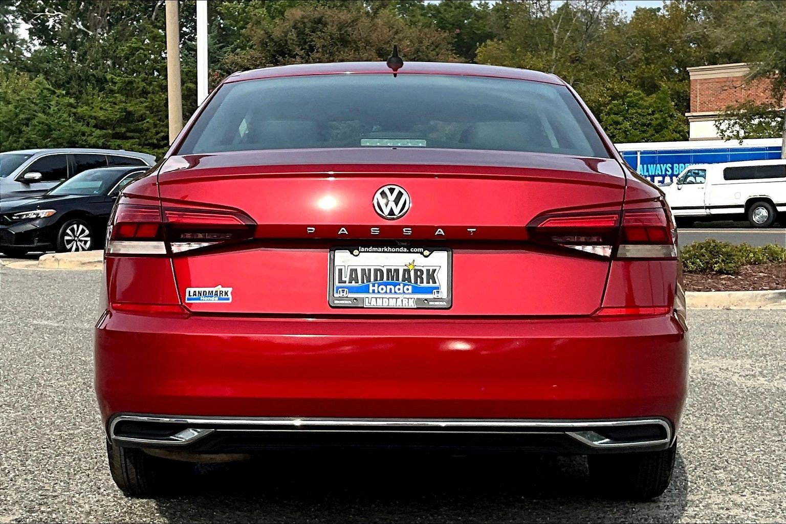 Used 2020 Volkswagen Passat 2.0T SE FWD image 4