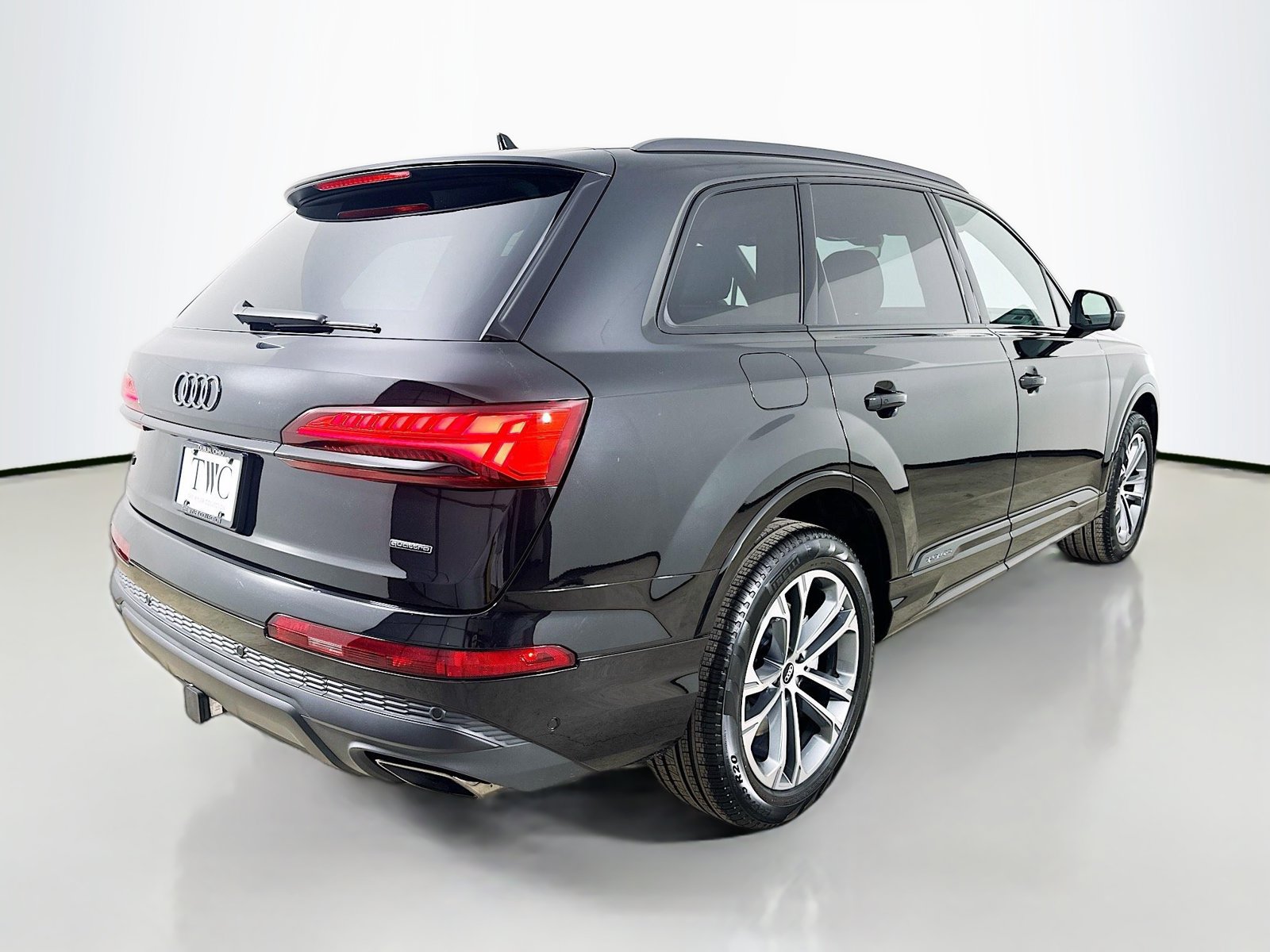 New 2026 Audi Q7 2.0T Premium AWD/4WD image 5