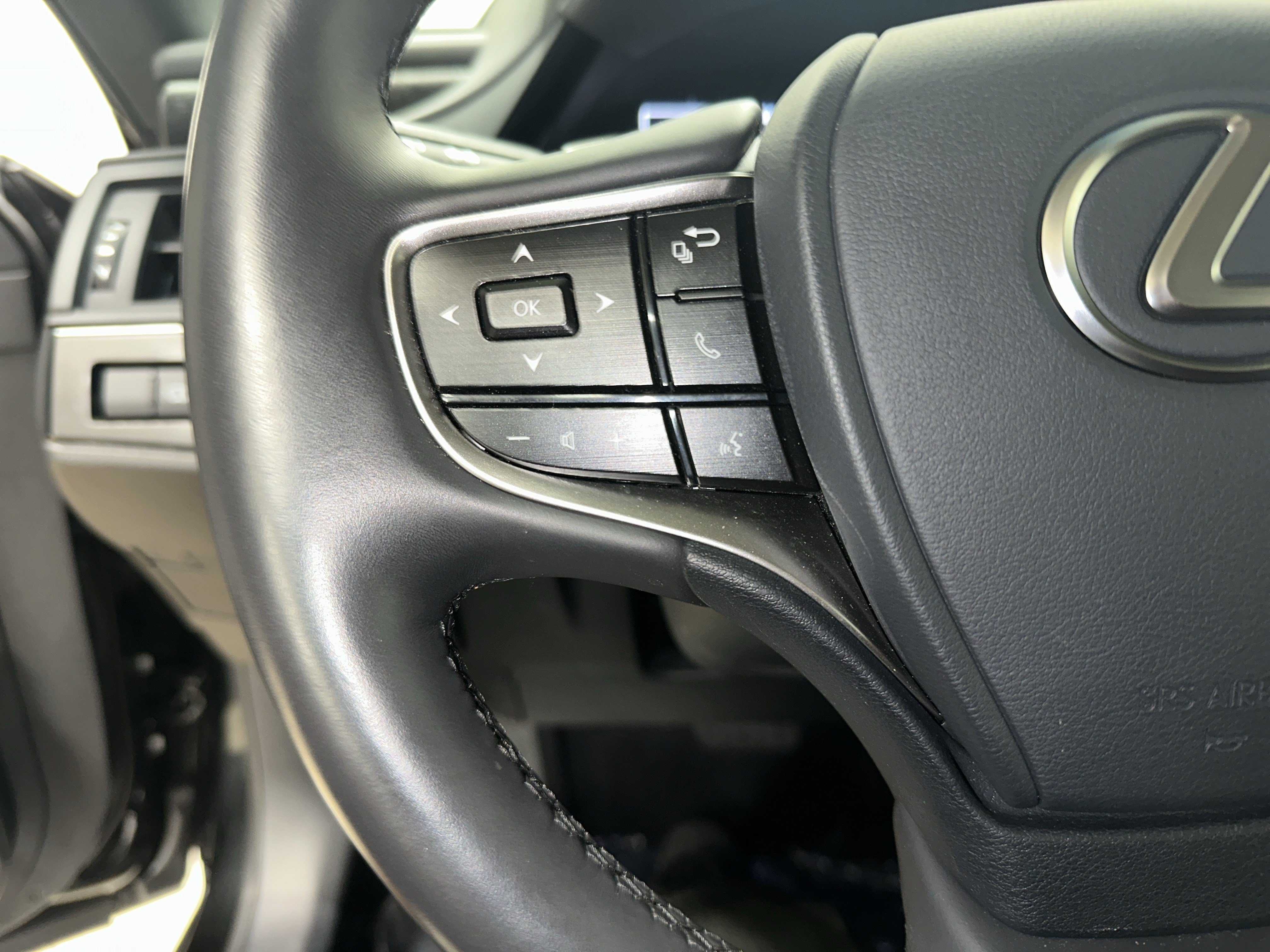 Certified 2025 Lexus ES 350 w/ Premium Package FWD image 20