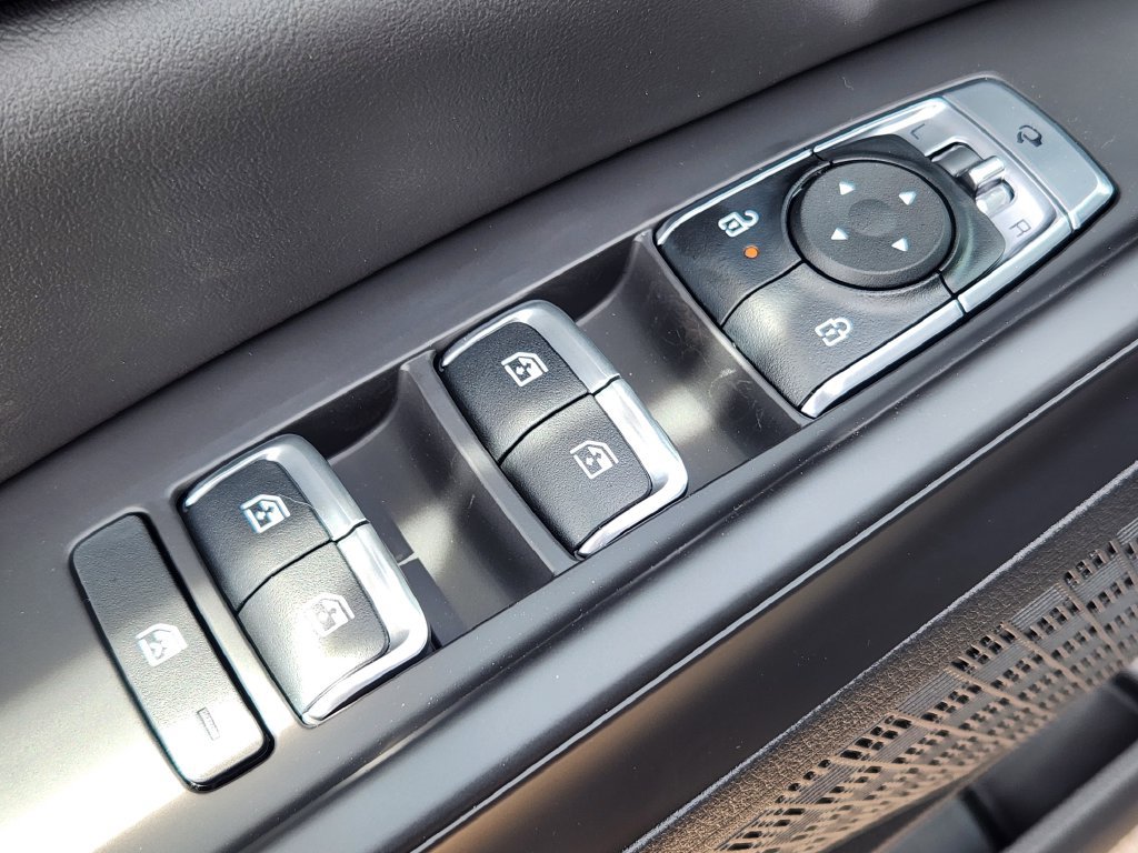 New 2027 Kia Carnival EX FWD image 9