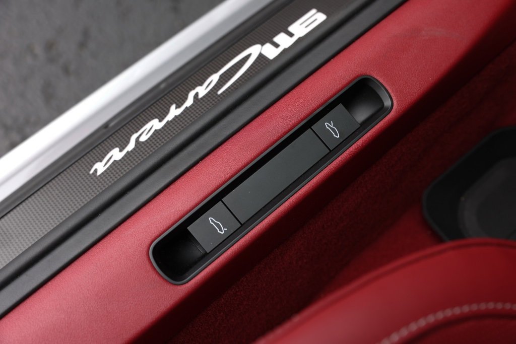 Used 2024 Porsche 911 Carrera w/ Premium Package image 57