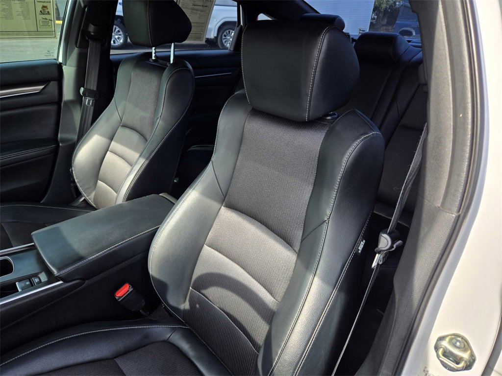 Used 2018 Honda Accord Sport image 15