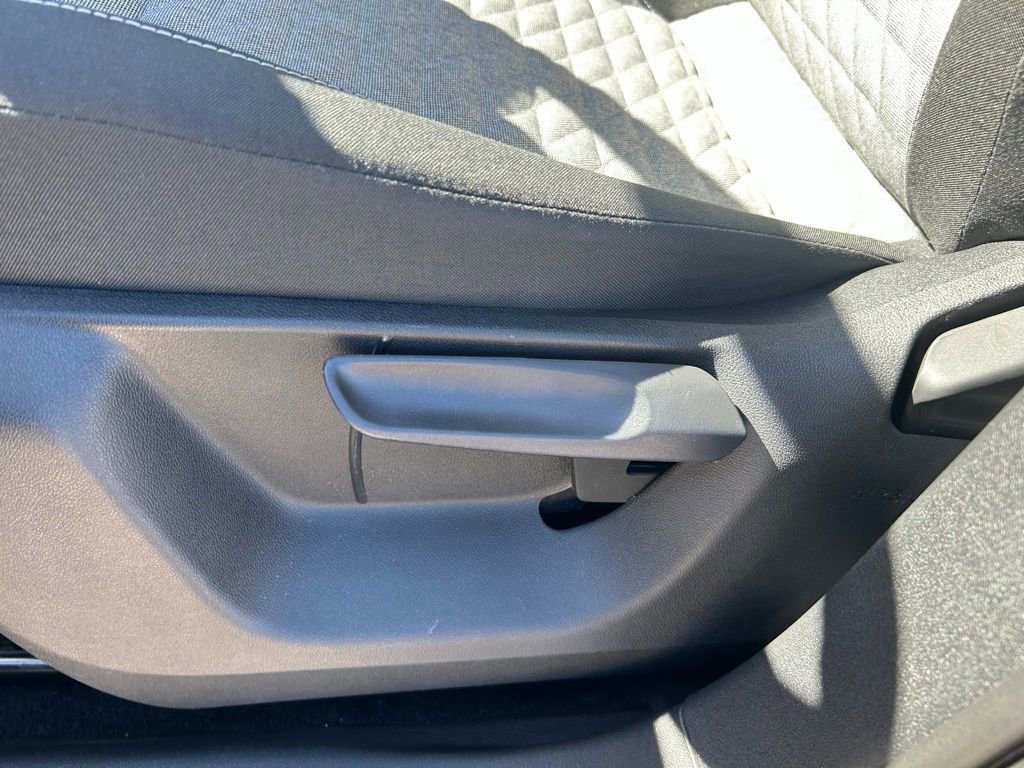 Used 2025 Volkswagen Tiguan S image 45