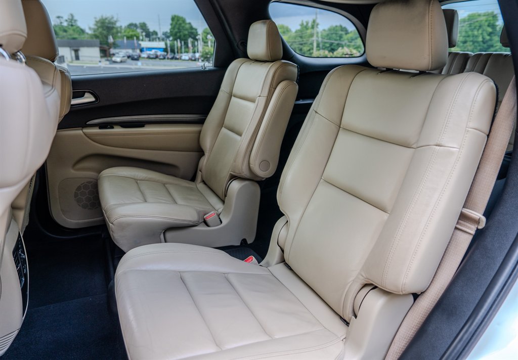 Used 2021 Dodge Durango SXT RWD image 27