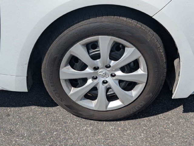 Used 2024 Toyota Corolla LE FWD image 11