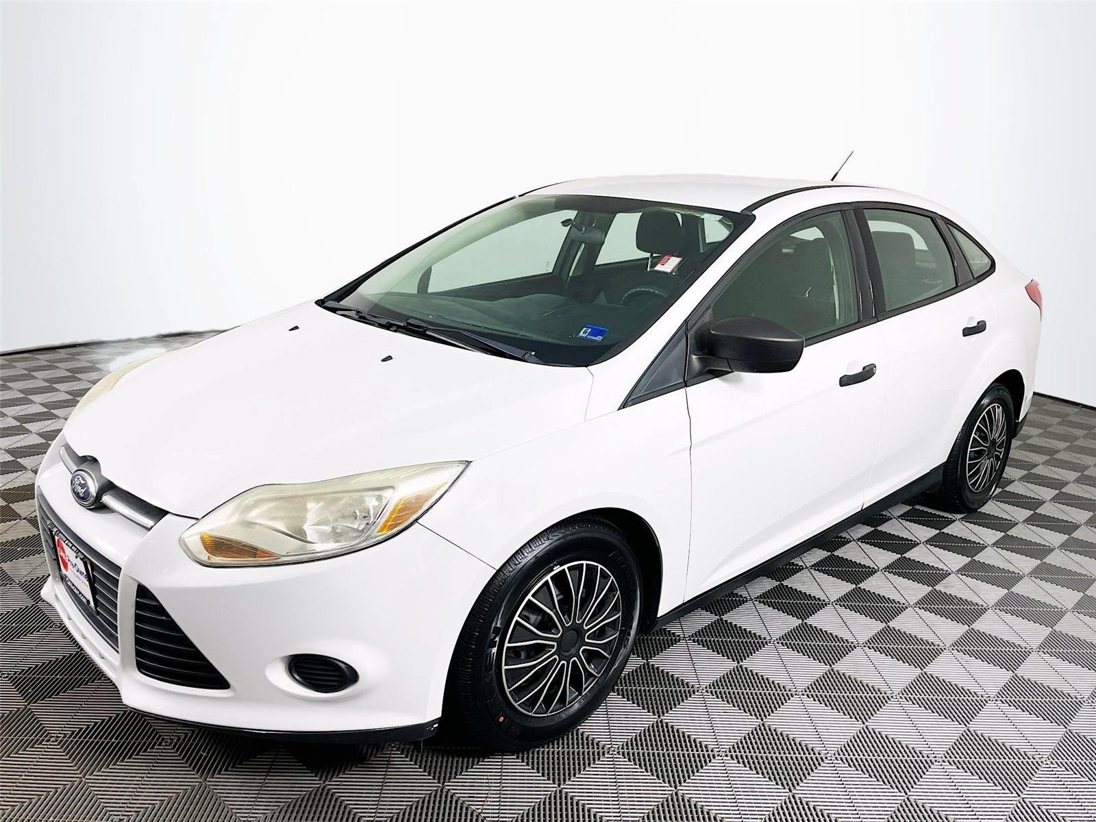 Used 2013 Ford Focus S FWD image 3