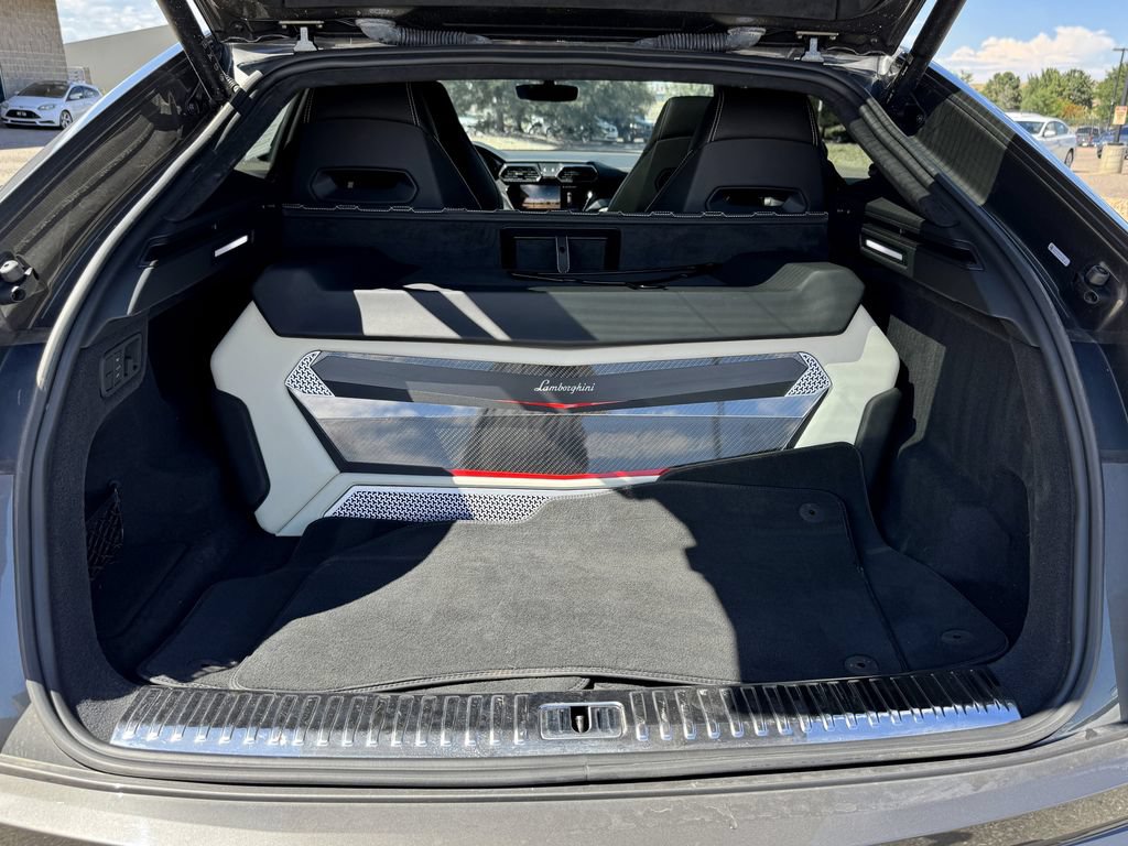 Used 2021 Lamborghini Urus AWD/4WD image 12