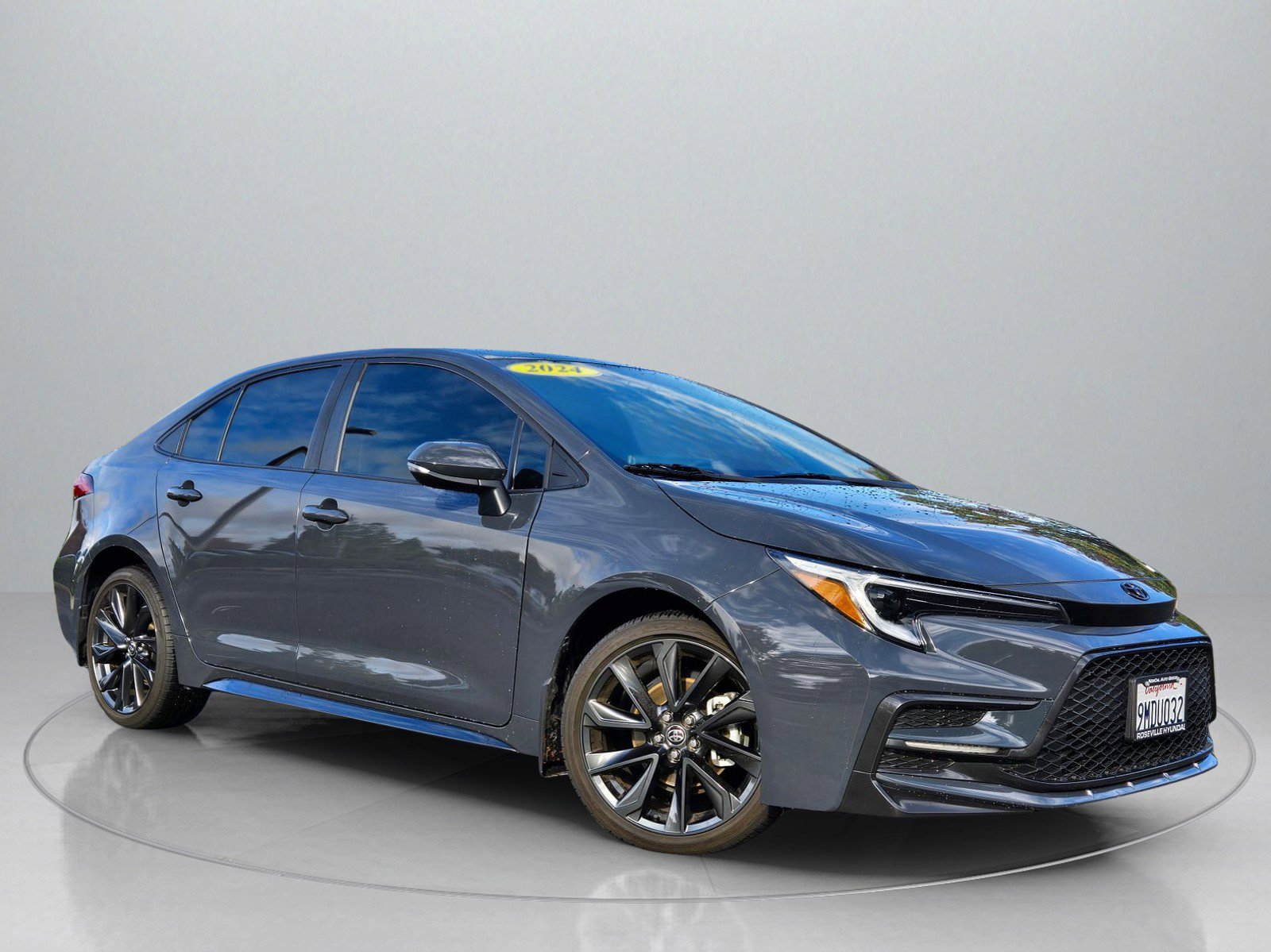 Used 2024 Toyota Corolla XSE image 11