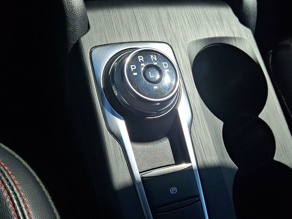 Used 2022 Ford Escape SEL w/ SEL Stealth AWD Package image 16