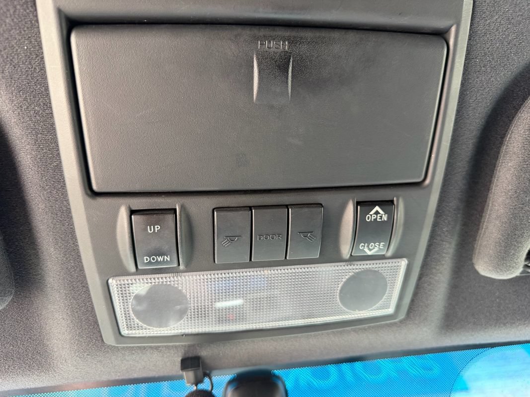 Used 2004 Hyundai Tiburon GT FWD image 38