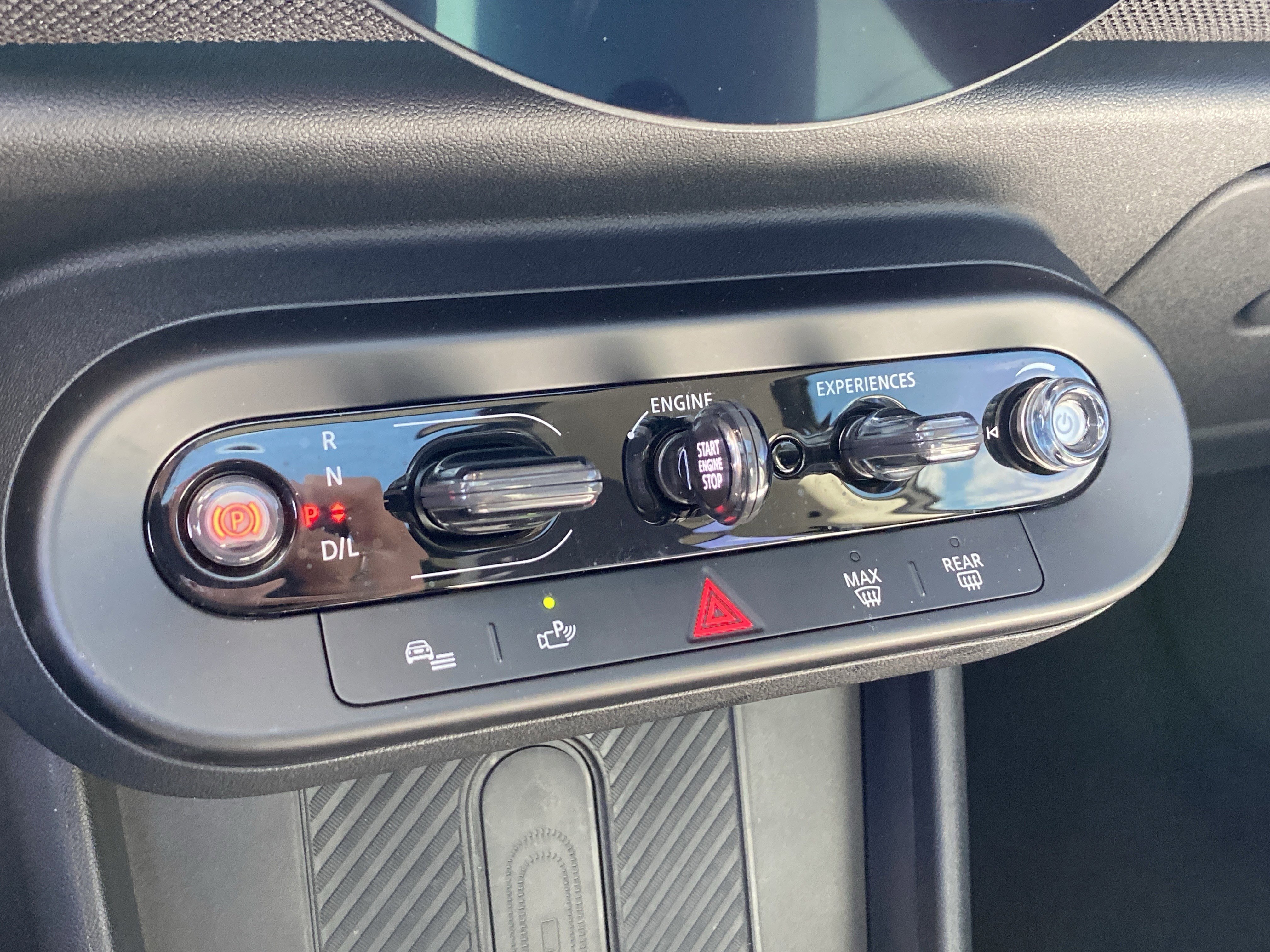 Certified 2025 MINI Cooper S image 37