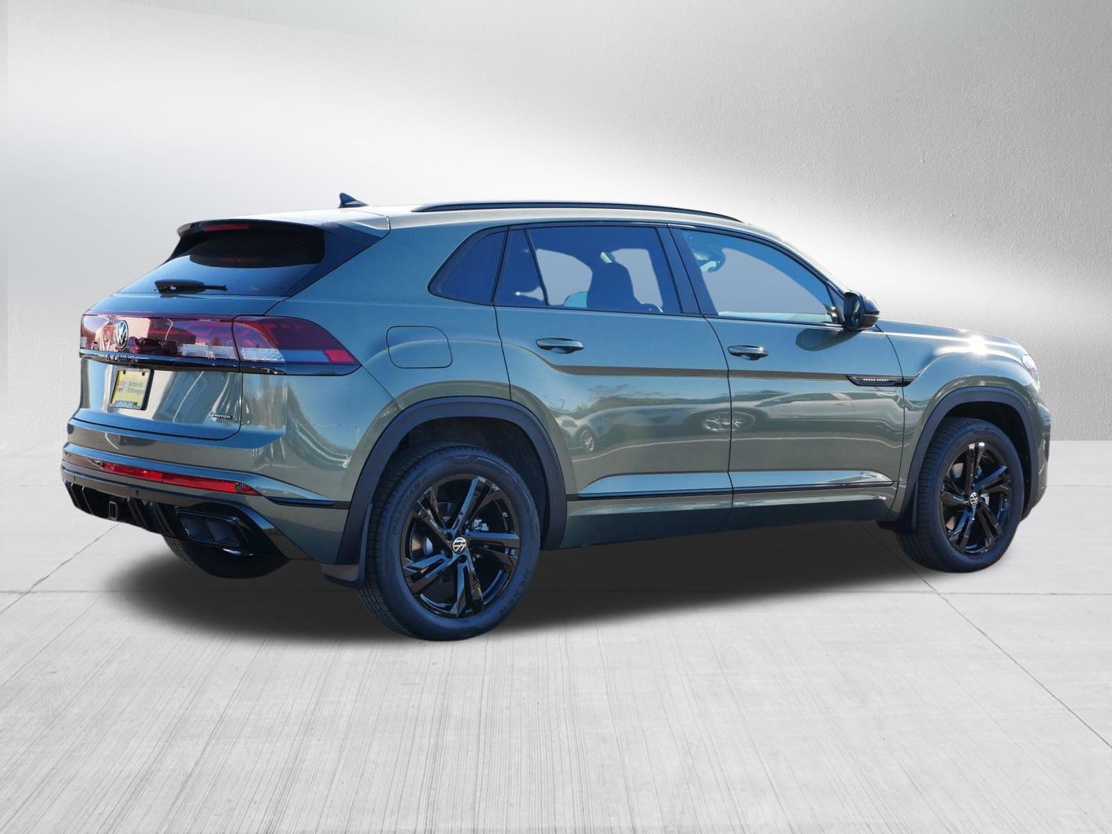 New 2026 Volkswagen Atlas Cross Sport SEL R-Line AWD/4WD image 4