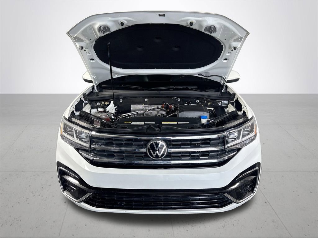 Certified 2022 Volkswagen Atlas Cross Sport SEL R-Line AWD/4WD image 23