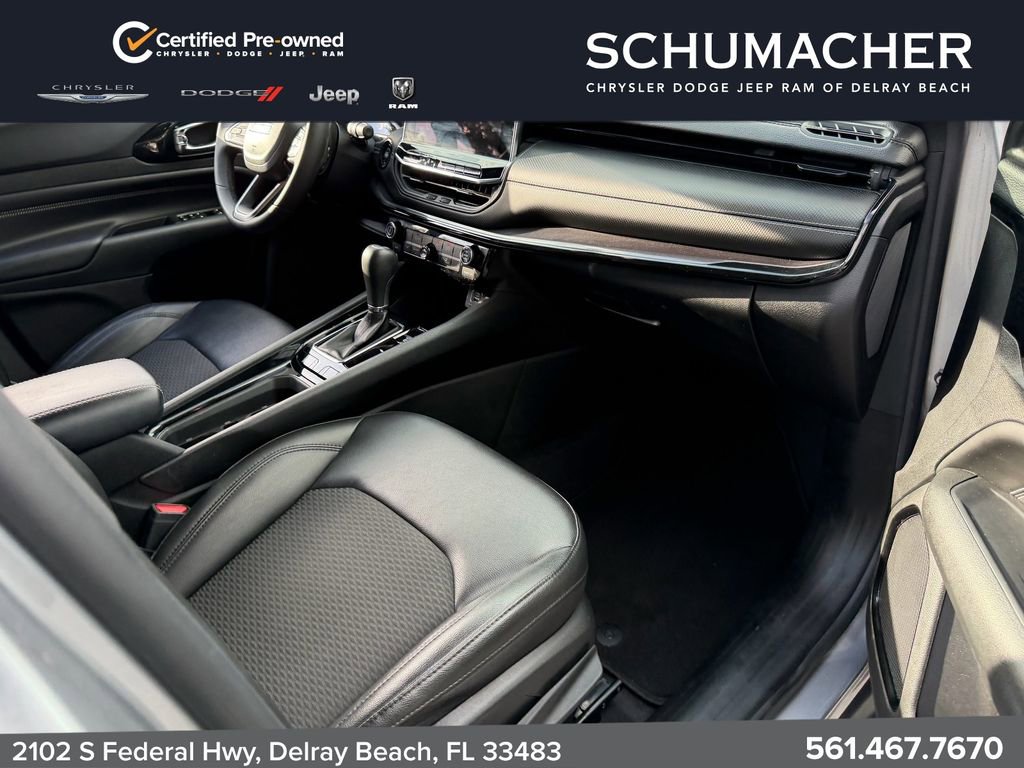 Used 2022 Jeep Compass Latitude FWD image 14