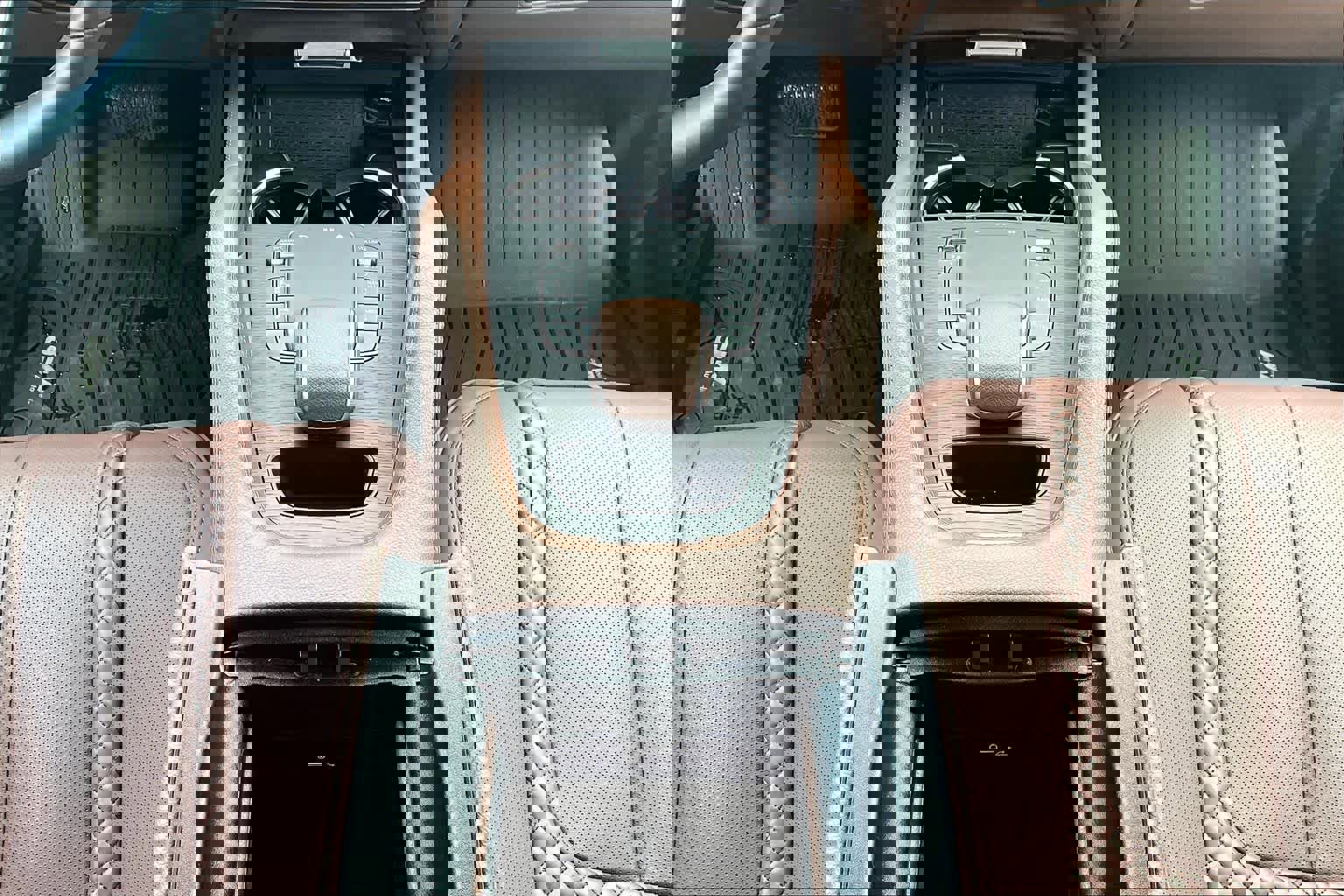 Used 2024 Mercedes-Benz GLE 350 4MATIC image 34