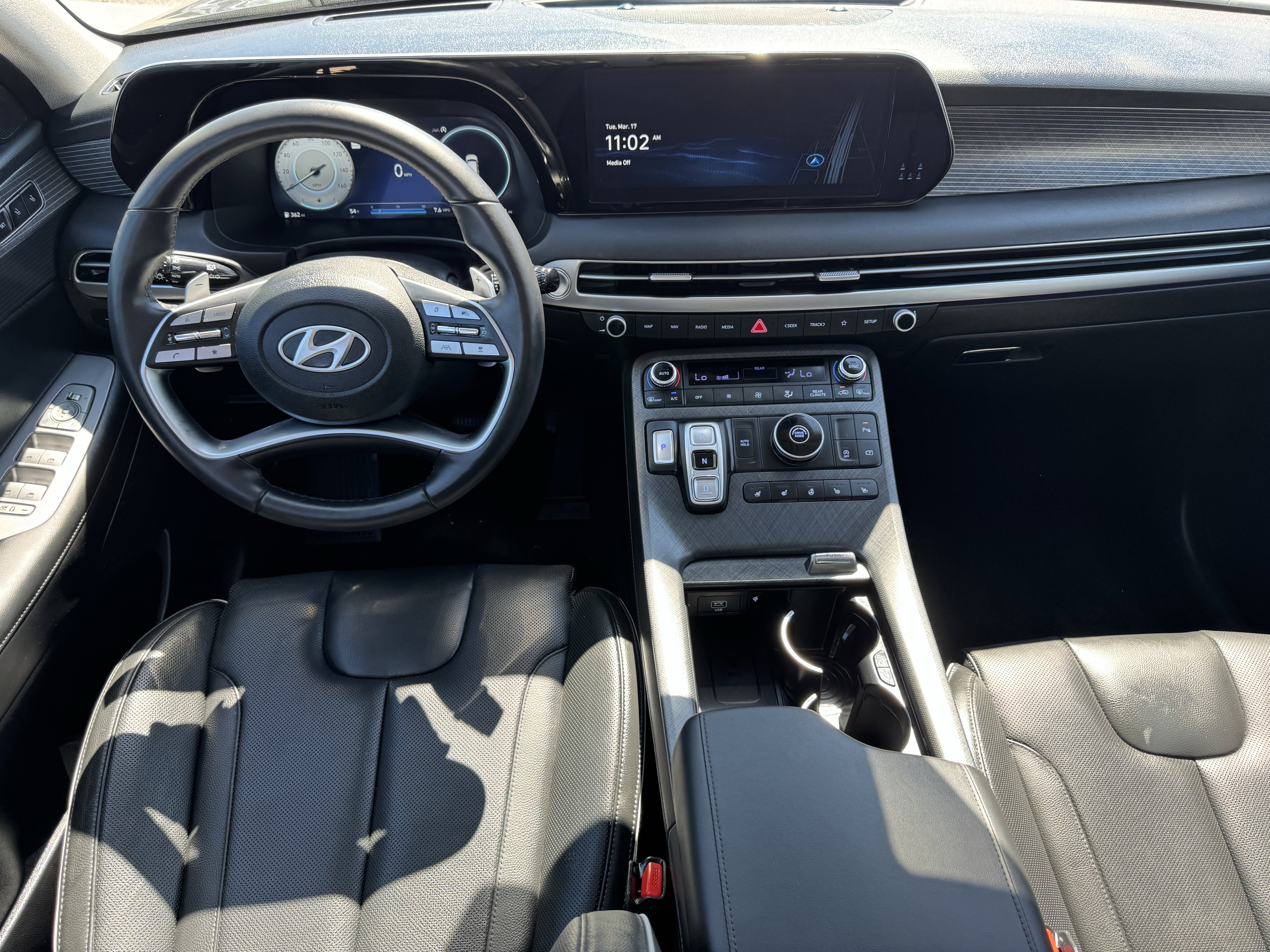 Used 2025 Hyundai Palisade Limited image 13