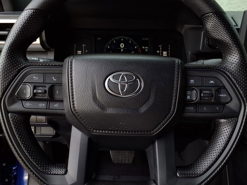 Certified 2025 Toyota Tacoma SR5 AWD/4WD image 12