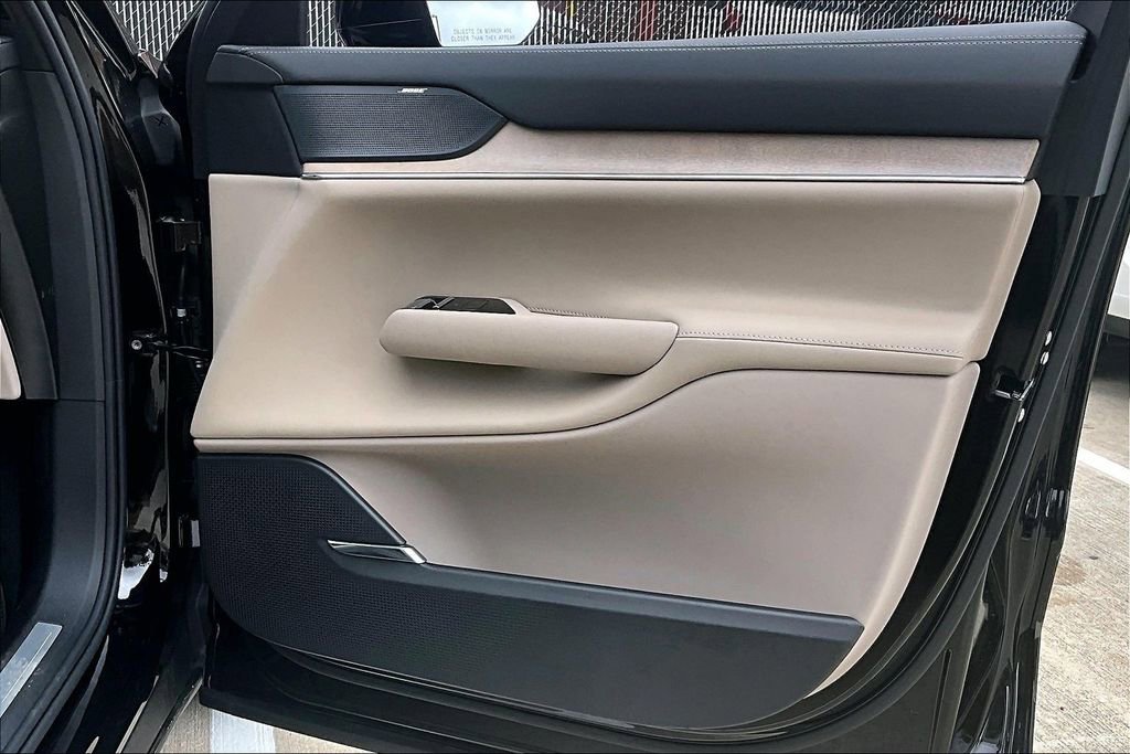 New 2026 Volvo EX90 Plus AWD/4WD image 14