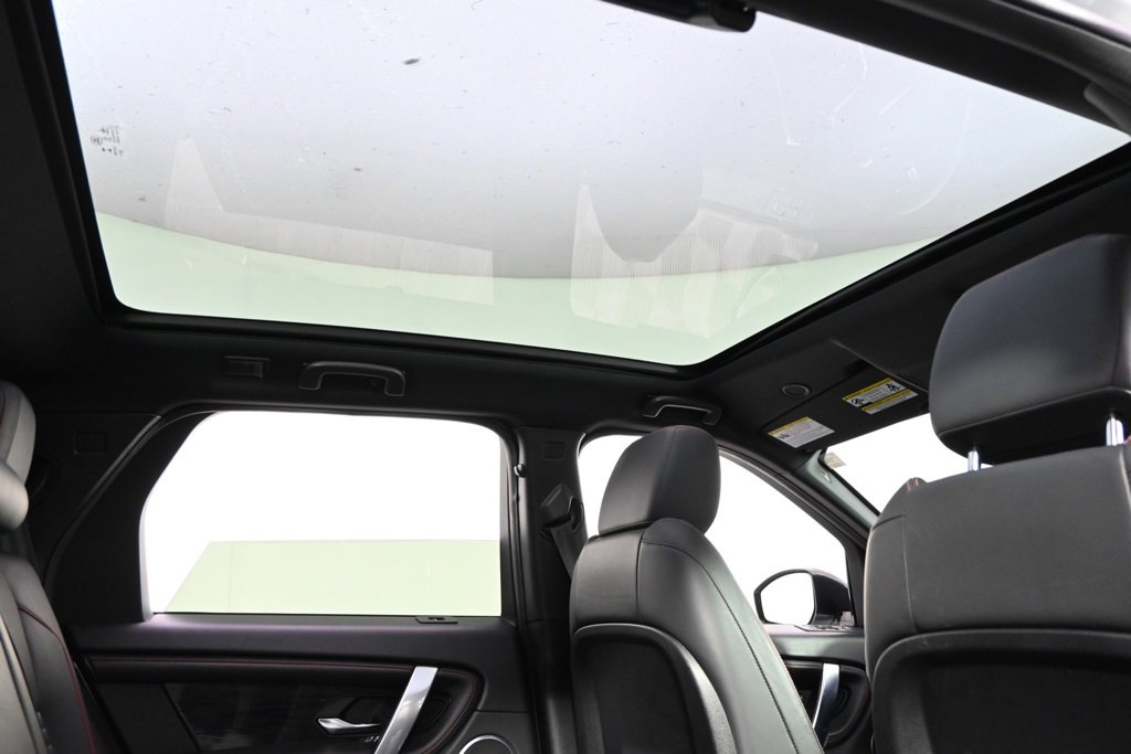 Used 2021 Land Rover Discovery Sport SE R-Dynamic image 17