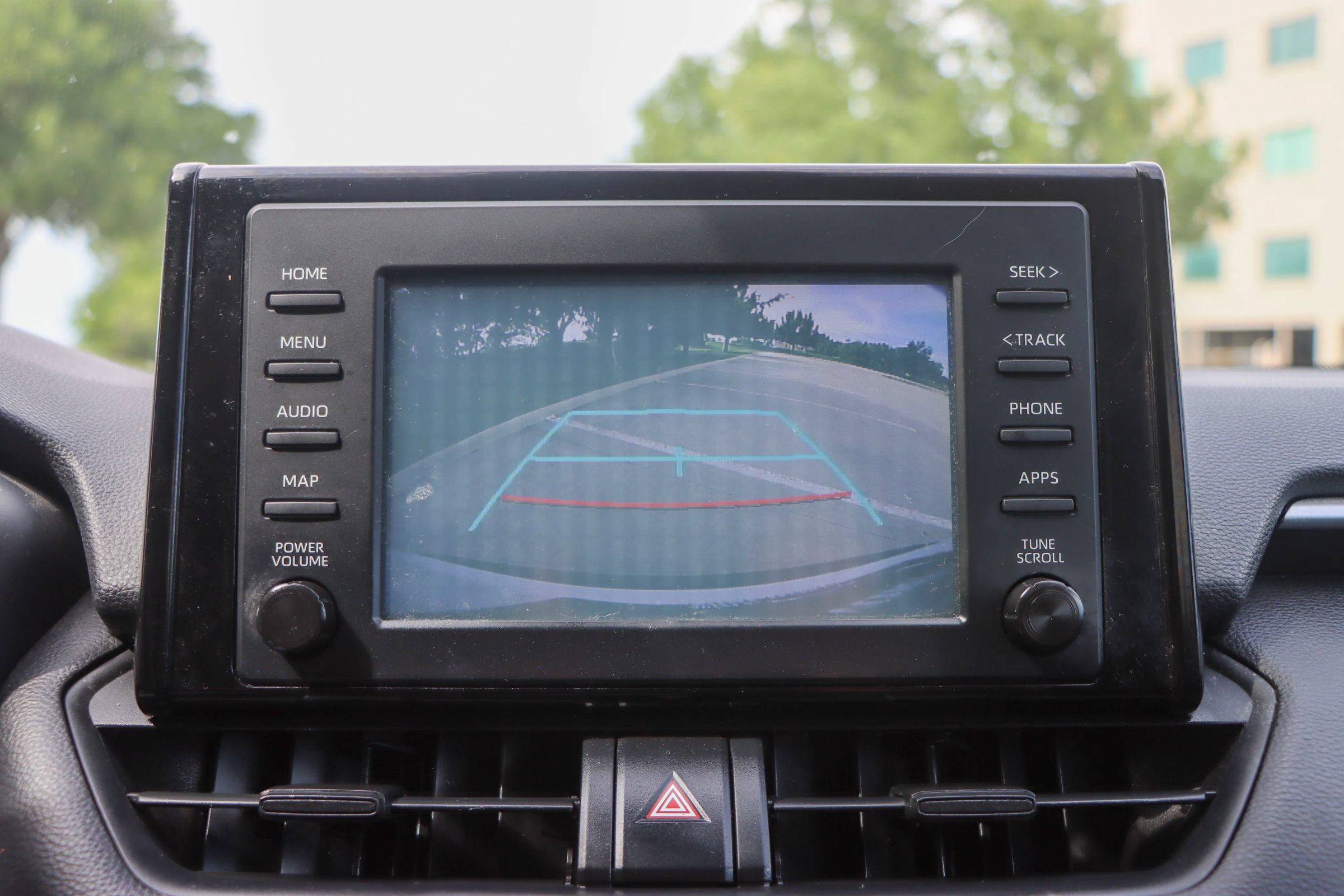 Used 2019 Toyota RAV4 LE FWD image 35