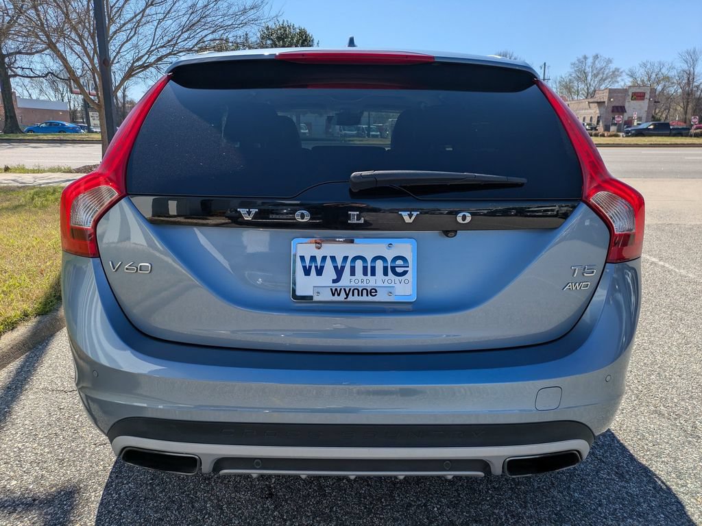 Used 2018 Volvo V60 T5 Cross Country AWD/4WD image 5