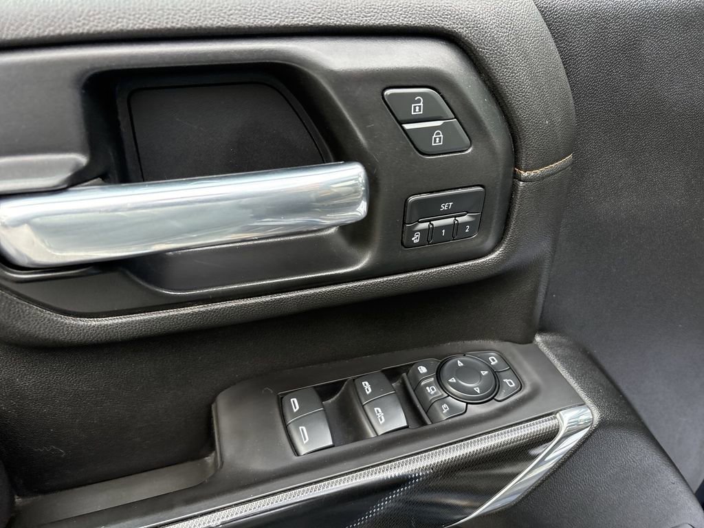 Used 2021 GMC Sierra 3500 AT4 w/ AT4 Preferred Package image 26