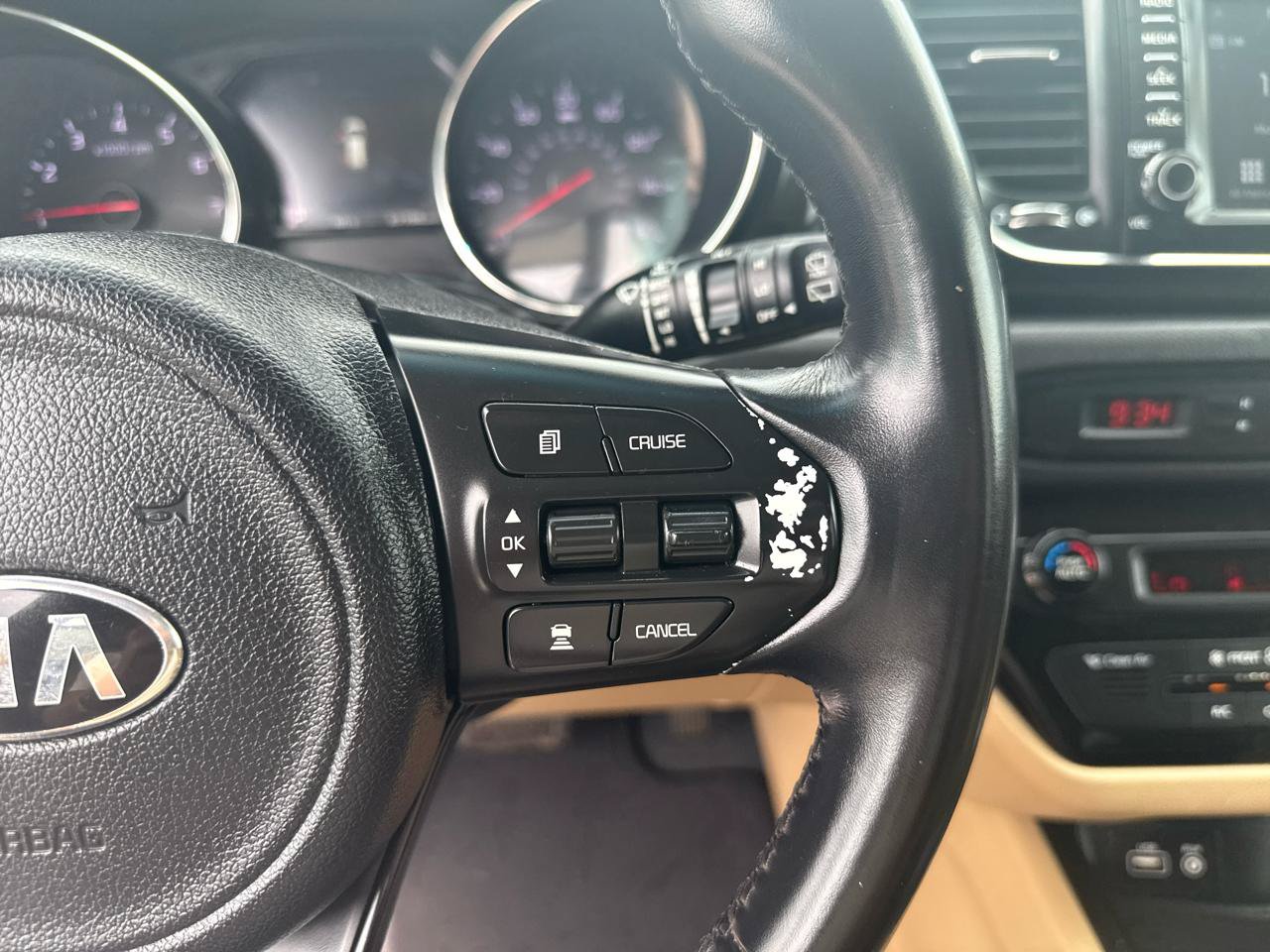Used 2017 Kia Sedona EX FWD image 21