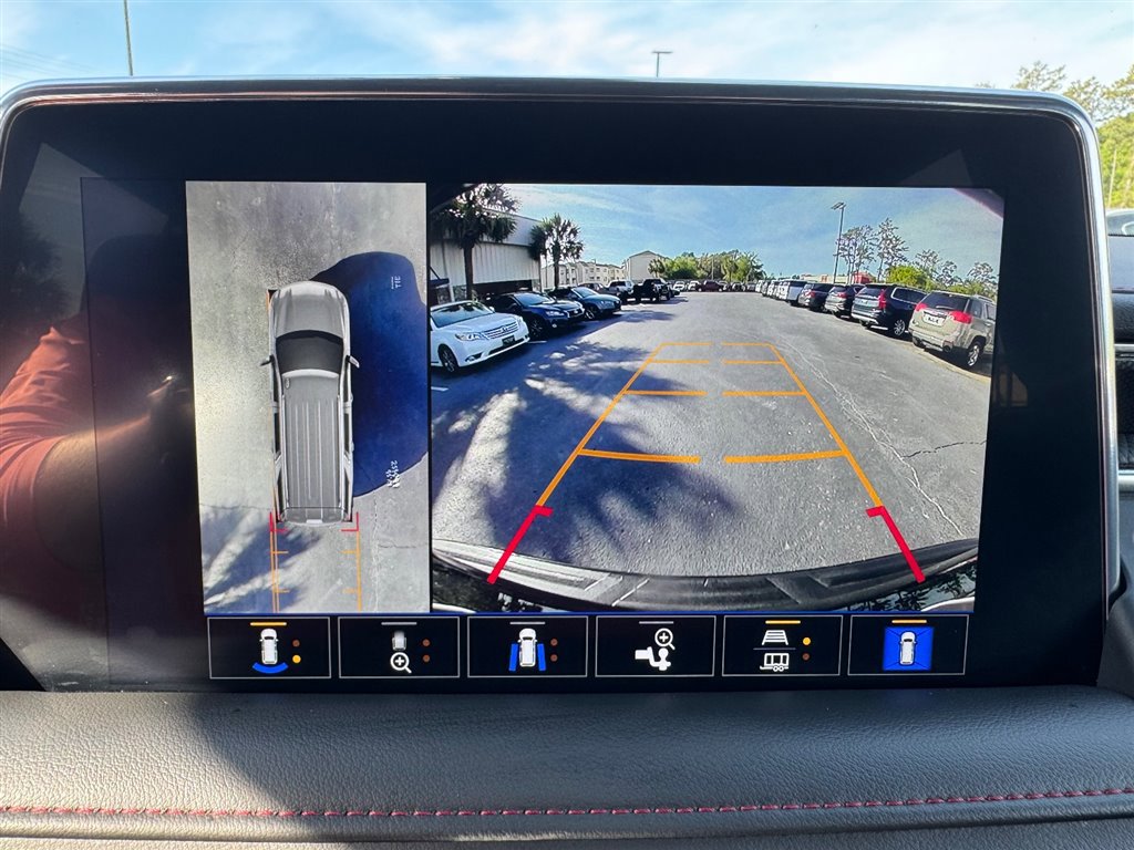 Used 2022 Chevrolet Tahoe RST w/ Luxury Package image 16