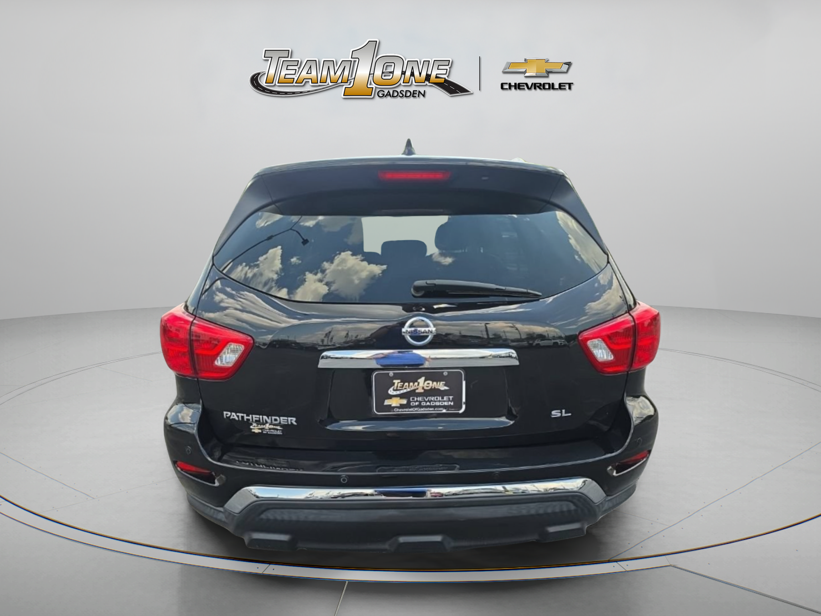Used 2019 Nissan Pathfinder SL FWD image 7